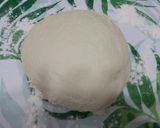 Foto del paso 2 de la receta: Pizza margarita de Mickey Mouse con masa casera y tomate casero