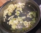 Une image de l'étape 6 de Champignons sautés à la crème, persil et gingembre.