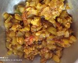 A picture of step 3 of Lauki curry (bottle gourd curry).