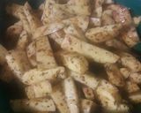 Foto del paso 2 de la receta: Papas rústicas (con cáscara)