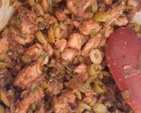 صورة لخطوة 6 من وصفة خبيزات بحشوة الدجاج والخضار 😋😋