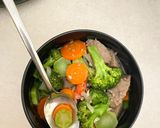 Foto langkah ke 4 dari resep Tumis Brokoli Bakso.