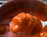Foto del passaggio 5 della ricetta Polpette al sugo