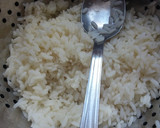 Foto del paso 1 de la receta: Ensalada de arroz con piña y lomo
