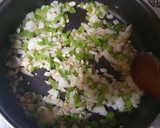 Foto del paso 2 de la receta: Espaguetis de calabacín a la boloñesa