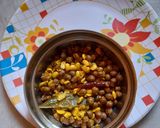 A picture of step 6 of Soybean Black Chickpeas Ghugni Chat.