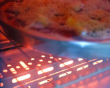 Foto langkah ke 9 dari resep Pizza homemade.