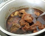 A picture of step 3 of Electric Cooker Braised Beef Brisket and Beef Noodle Soup.