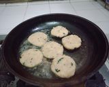A picture of step 3 of Aloo tikki.
