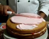 Foto del paso 7 de la receta: Pastel Tres leches de fresa