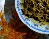 Foto langkah ke 6 dari resep Mie Goreng Pedas.