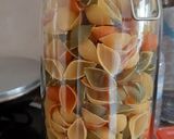 Foto do passo 1 de Macarrão concha com chouriços e cogumelos