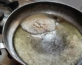 A picture of step 4 of Cauliflower n green peas kolhapuri masala gravy.