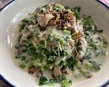 รูปขั้นตอนการทำที่ 3 ของ สปาเกตตี้ไวท์ซอสกุ่ยช่ายกับหมูทอดมะแขว่น🍝🌿Spaghetti White Sauce with Chive and Sichuan Pepper Fried Pork🌶️🧄