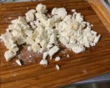 Une image de l'étape 4 de Salade de chicorée sauvage aux tomates et feta sauce balsamique.