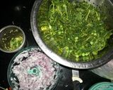 A picture of step 1 of Fenugreek peas cream curry/ Methi malai mutter.