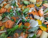 Ázsiai jellegű, csirkés, pirított sárgalencse tészta 🍜 recept fázis 3 fotója