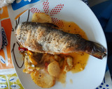 Foto del paso 12 de la receta: Trucha a la naranja con cama de verduras y patatas al papillote