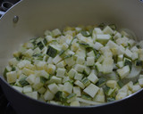 Foto del paso 3 de la receta: Zucchini, tomate y huevo con un toque especiado