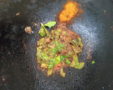 பாவ்  பாஜி  (காரசாரமான  பாவ் பாஜி) (Bav Baji Recipe in tamil) ரெசிபி ஸ்டேப் 11 புகைப்படம்