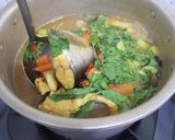 Foto langkah ke 4 dari resep Pindang Patin Kuah Kuning khas Besemah|Sumsel.