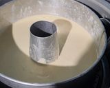 Foto langkah ke 6 dari resep Bolu Tiwul Tepung Singkong (Tepung gaplek).