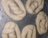 A picture of step 8 of Pretzels.