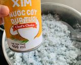 Hình bước làm 4 của món Xôi đậu biếc cốt dừa muối mè thơm phức ngày mưa
