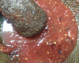 Foto del paso 3 de la receta: Salsa de chorizo molcajeteada