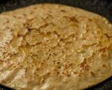 A picture of step 4 of Cheese paratha.