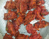 கேரட் பீட்ரூட் பகோடா (Carrot beetroot pakoda recipe in tamil) ரெசிபி ஸ்டேப் 4 புகைப்படம்