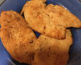 Grillezett csirkemell saláta ágyon, joghurtos, olívaolajos öntettel recept fázis 5 fotója