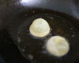A picture of step 4 of Paani puri.