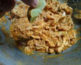 Foto langkah ke 4 dari resep Ayam Suwir ala Kondangan.