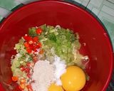 Foto langkah ke 1 dari resep Martabak telur 3 bahan.