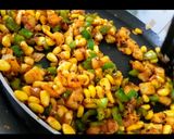 A picture of step 3 of Italian samosa.