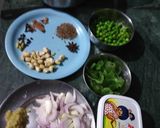 A picture of step 1 of Peas Pulao.