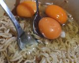 Foto langkah ke 2 dari resep Martabak mie telor.