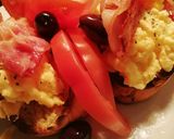 Φωτογραφία βήματος 5 της συνταγής Αυγά scrambled σε φρυγανισμένο ψωμί ♠️💜