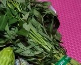 Foto langkah ke 1 dari resep Rumpu Rampe Jantung Pisang, Kangkung dan Bunga Pepaya.