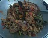 Foto langkah ke 4 dari resep Oseng Mercon Daging Kambing Pedas.