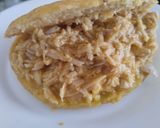 Foto del paso 8 de la receta: Arepa rellena de pollo con salsa de manzana, zanahoria, cebolla y crema...🫓🥙🥯