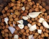 A picture of step 1 of Chana Kofta curry.