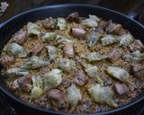 Foto del paso 1 de la receta Arroz con costilla de cerdo y alcachofas