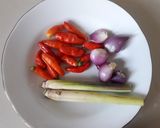 Foto langkah ke 1 dari resep Sambal Matah Khas Bali.