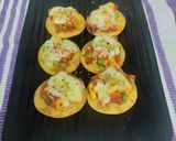 A picture of step 10 of Papdi pizza bites.