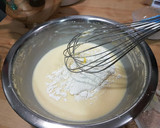 Foto del paso 5 de la receta: Cheesecake Japonés con piña, mora, dátiles y salsa de caramelo!