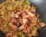 Foto del paso 6 de la receta: "Arroz" de Coliflor con Pollo y verdura🫑🍆🧅