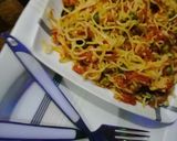 A picture of step 6 of Chinese noodles.
