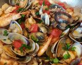 A picture of step 3 of Spaghetti with Clams and Shrimp.